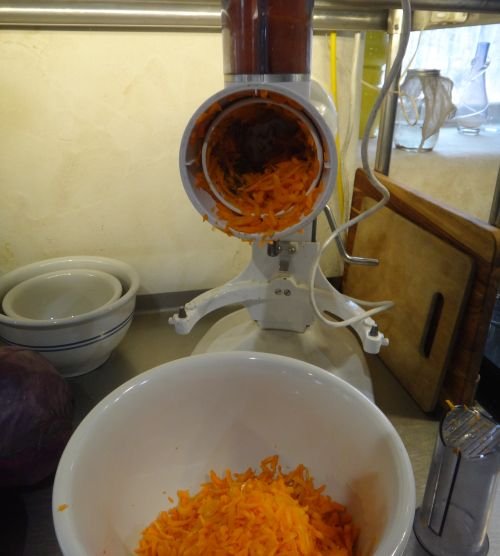 kimchi grate carrotts